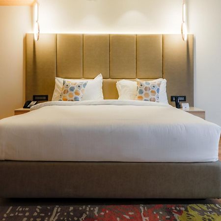 Best Western Ah1 Amritsar Bagian luar foto
