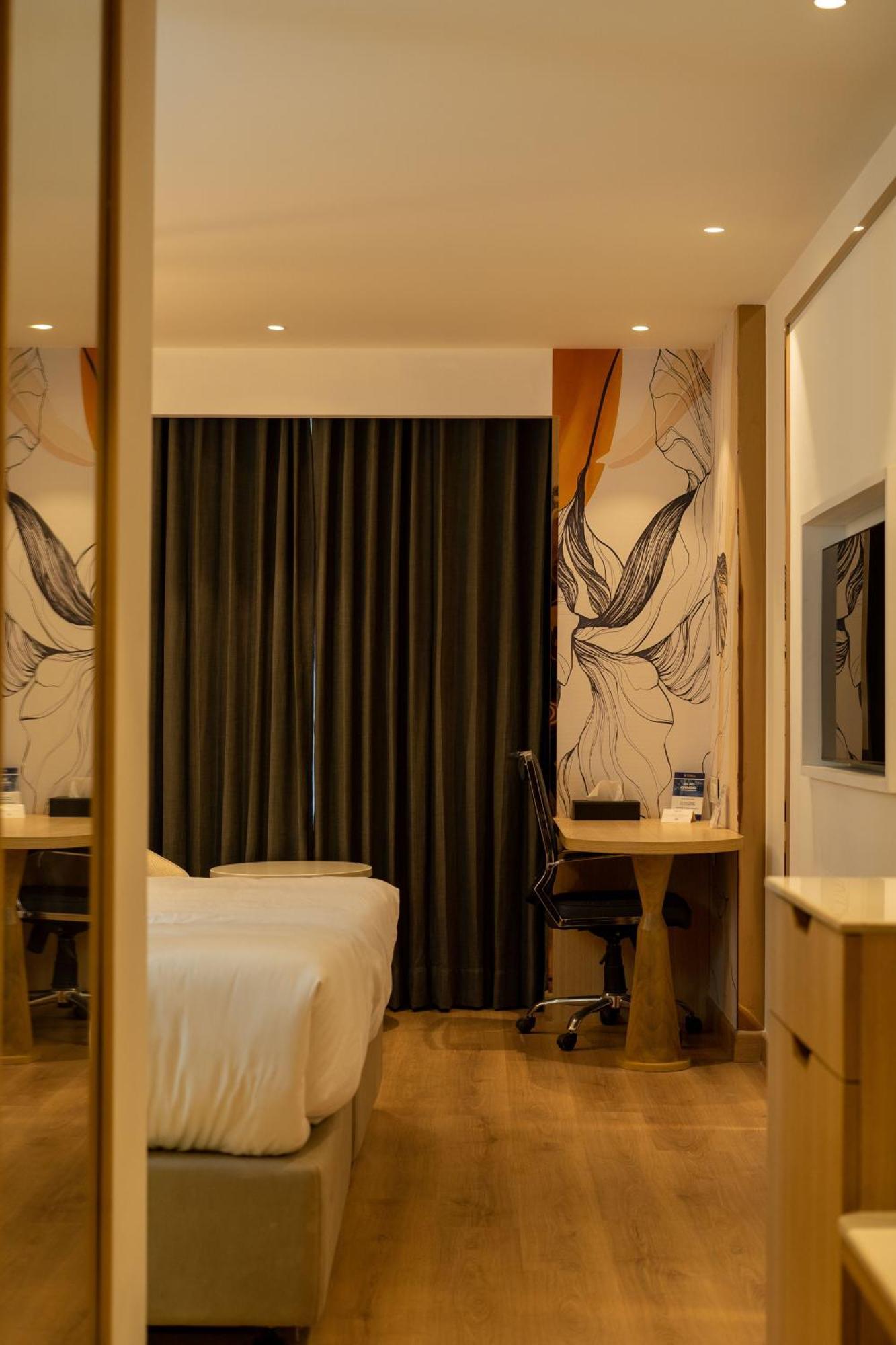 Best Western Ah1 Amritsar Bagian luar foto