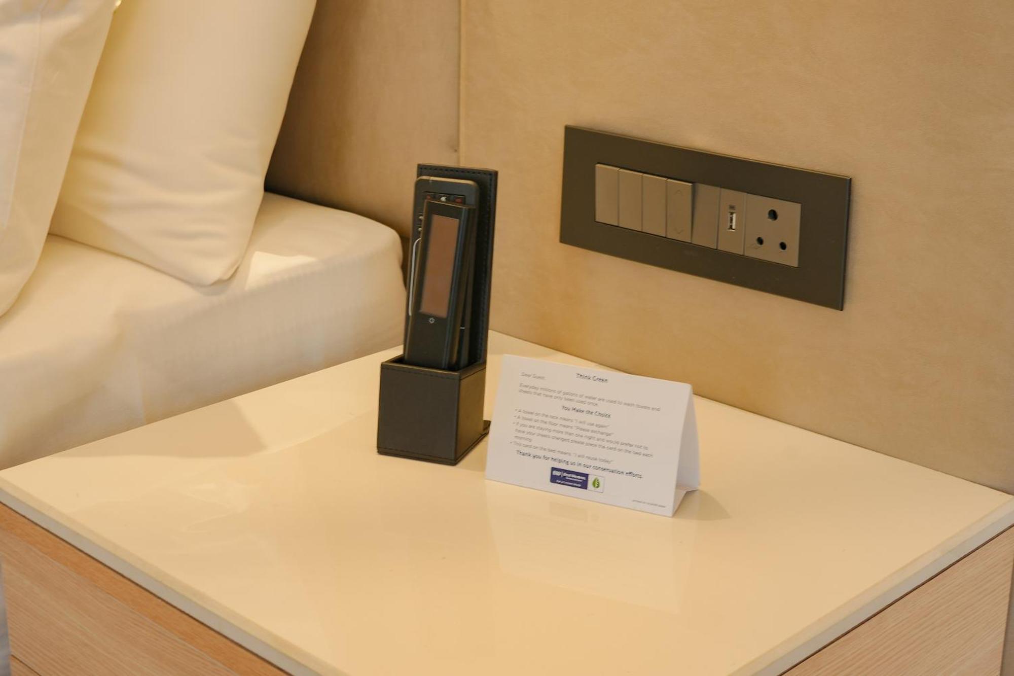 Best Western Ah1 Amritsar Bagian luar foto